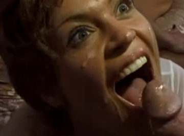 imagen emocionada porque me corriera en su cara